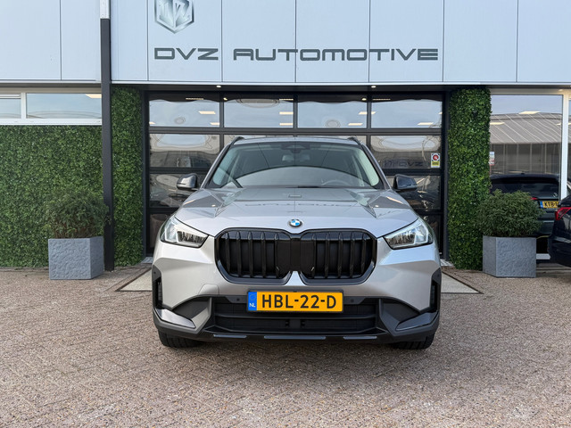 Foto 5 van BMW X1 SDrive18i 136PK Aut. | Camera | Carplay | 19" M-Sport | Dealer Ond.