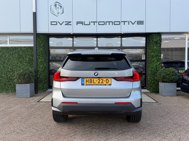 Foto 10 van BMW X1 SDrive18i 136PK Aut. | Camera | Carplay | 19" M-Sport | Dealer Ond.