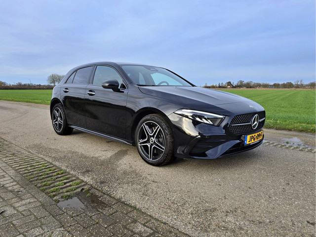 Foto 9 van Mercedes-Benz A-Klasse 250 e Star Edition AMG Line - 165 Pk - Euro 6 - Navi - Sfeerverlichting