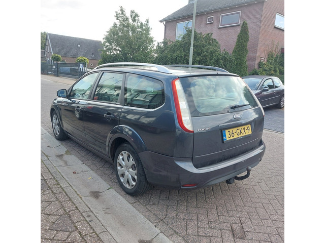 Foto 5 van Ford Focus Wagon 1.6 Trend met Nieuwe APK