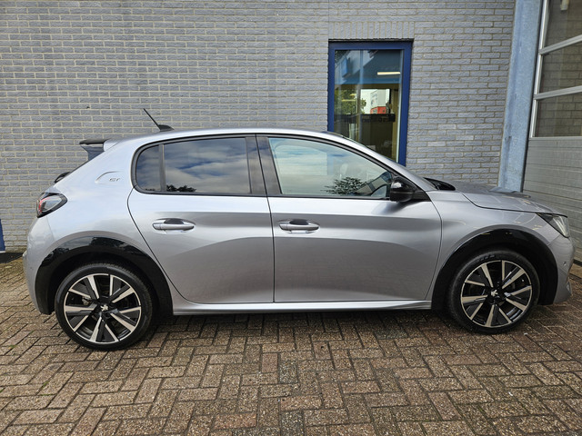 Foto 4 van Peugeot 208 1.2 PureTech GT Pack Inclusief Afleveringskosten