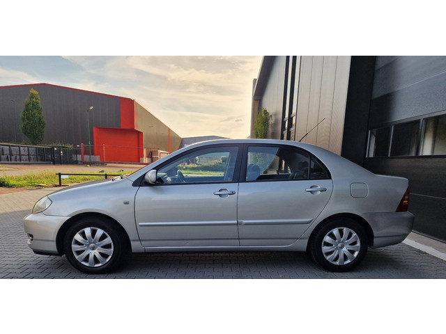 Foto 10 van Toyota Corolla 1.6 VVT-i Linea Terra AIRCO IJSKOUD 2 X SLEUTELS