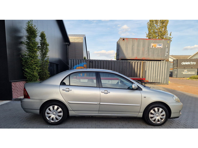 Foto 6 van Toyota Corolla 1.6 VVT-i Linea Terra AIRCO IJSKOUD 2 X SLEUTELS
