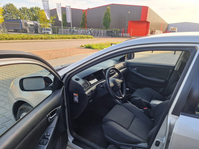 Foto 5 van Toyota Corolla 1.6 VVT-i Linea Terra AIRCO IJSKOUD 2 X SLEUTELS