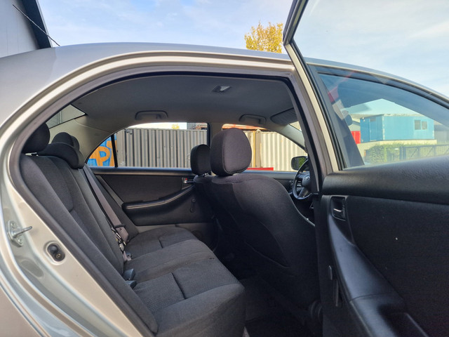 Foto 2 van Toyota Corolla 1.6 VVT-i Linea Terra AIRCO IJSKOUD 2 X SLEUTELS
