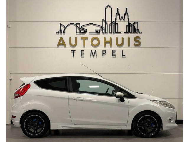 Foto 3 van Ford Fiesta 1.25 Trend Airco Climate Elektrische Ramen 15Inch