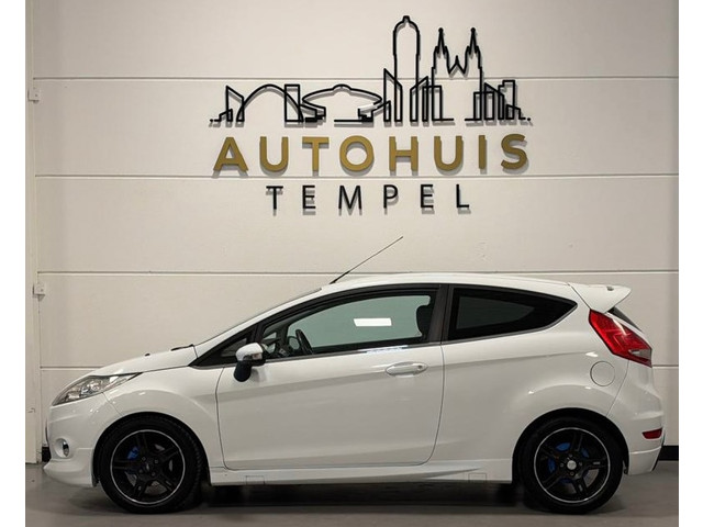 Foto 5 van Ford Fiesta 1.25 Trend Airco Climate Elektrische Ramen 15Inch