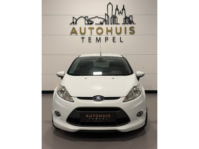 Foto 6 van Ford Fiesta 1.25 Trend Airco Climate Elektrische Ramen 15Inch