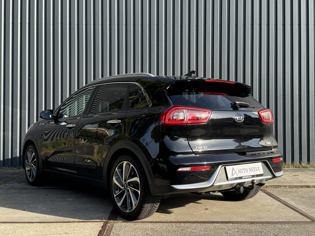 Foto 9 van Kia Niro 1.6 GDi Hybrid Edition 1e eigenaar, Trekhaak, Panoramadak