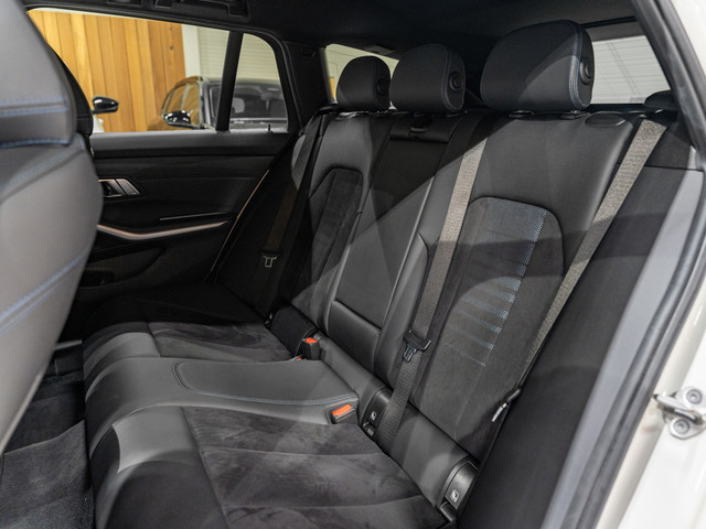 Foto 7 van BMW 3-serie Touring 330e M-Sport 292PK, Facelift, Shadow Line, Wide Screen, Voll Led, Navi, Adaptive