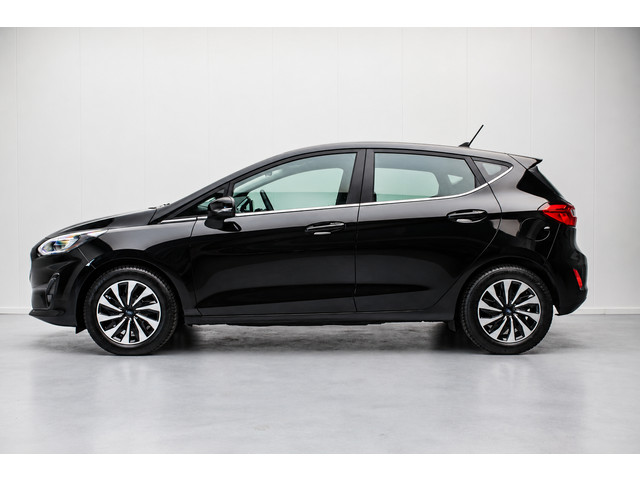 Foto 4 van Ford Fiesta 1.0 EcoBoost 125PK Hybrid Titanium NL-auto [ Carplay LED Draadloze Telefoonlader Parkeer