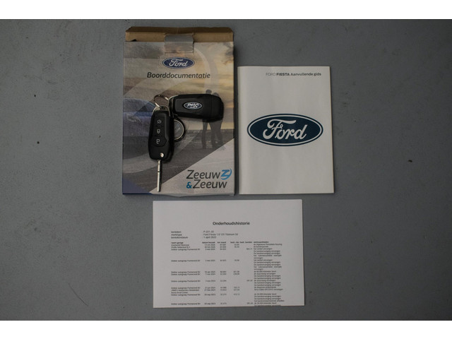 Foto 9 van Ford Fiesta 1.0 EcoBoost 125PK Hybrid Titanium NL-auto [ Carplay LED Draadloze Telefoonlader Parkeer