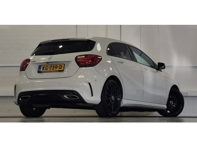 Foto 6 van Mercedes-Benz A-klasse 180 AMG Night Edition Plus Camera Xenon LED Leder Mooi!