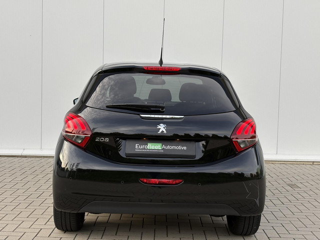 Foto 3 van Peugeot 208 1.2 PureTech Signature  | extreem lage km stand | stoelverwarming | carplay | Heel netje