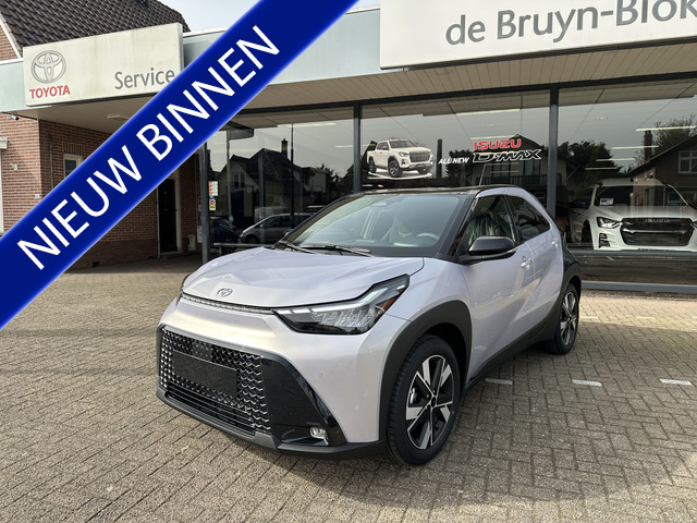 Foto 2 van Toyota Aygo X Hybrid 115 pulse + easy pack stoelverwarming / keyless start / parkeersensoren voor +