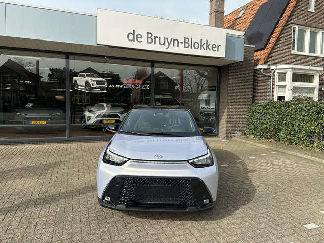 Foto 3 van Toyota Aygo X Hybrid 115 pulse + easy pack stoelverwarming / keyless start / parkeersensoren voor +