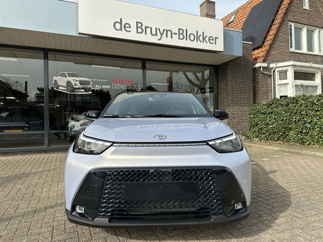 Foto 5 van Toyota Aygo X Hybrid 115 pulse + easy pack stoelverwarming / keyless start / parkeersensoren voor +