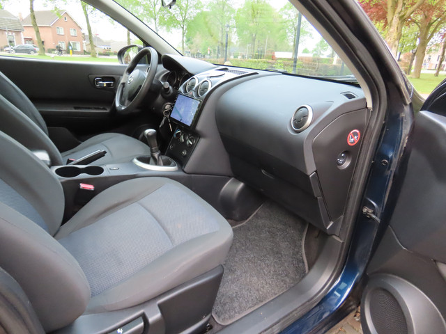 Foto 4 van Nissan QASHQAI+2 1.6 Visia 7 Persoons Airco Navigatie Panoramadak Achteruitrijcamera Lm Velgen Trekh