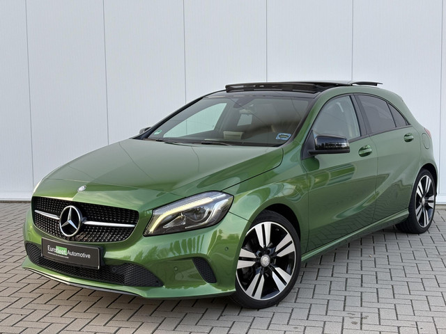 Mercedes-Benz A-klasse A 160 Urban Exclusive | Night Package  | Panorama | Lederen bekleding