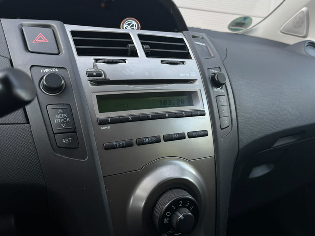 Foto 10 van Toyota Yaris 1.0 VVTi Acces Airco| 5Drs