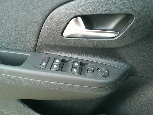 Foto 2 van Opel Corsa 1.2 Elegance Automaat / Airco / Carplay
