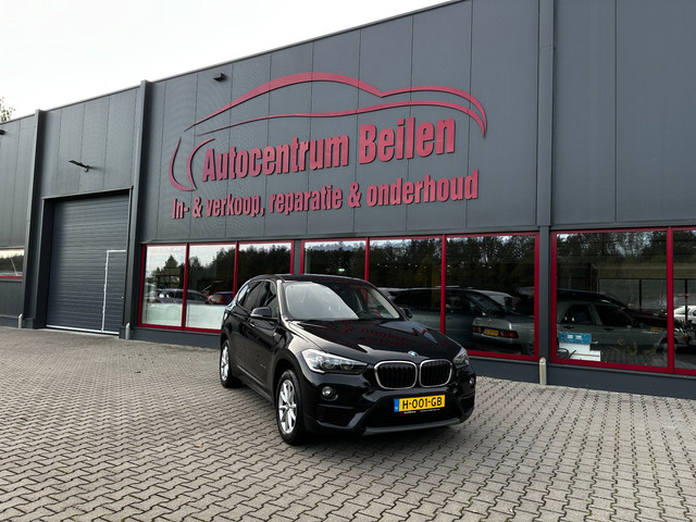 Foto 9 van BMW X1 SDrive18d High Executive / Automaat / Trekhaak / Navi / Cruise / Stoelver. /