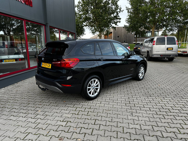 Foto 7 van BMW X1 SDrive18d High Executive / Automaat / Trekhaak / Navi / Cruise / Stoelver. /