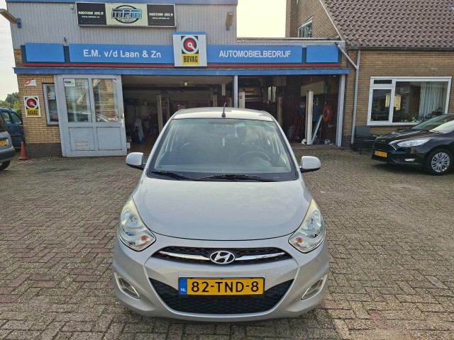 Foto 3 van HYUNDAI I10 1.1 i-Drive Cool RADIO CD/AIRCO/CENTR.VERGR/ELEC.RAMEN VOOR