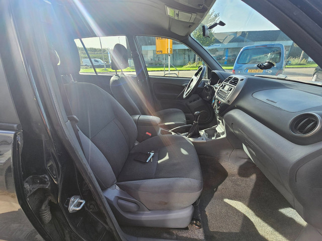 Foto 10 van Toyota RAV4 2.0 D4-D Sol - Airco - Electr Ramen -