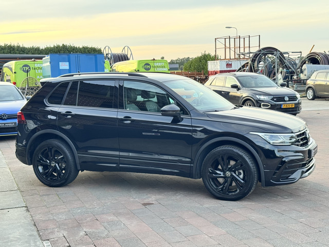 Foto 5 van Volkswagen Tiguan 1.4 TSI eHybrid R-Line Business+ | Black style | IQ Light | Stoel-stuur verw | Cam