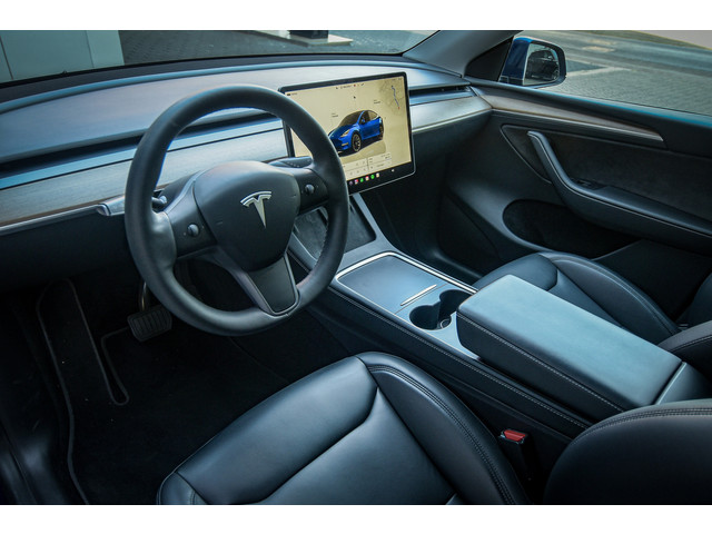 Foto 5 van Tesla Model Y Long Rang Dual Motor AWD 75 kWh Enhanced Autopilot