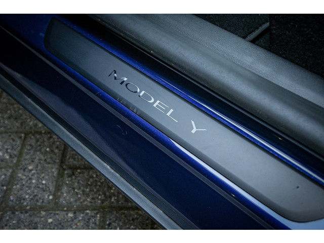 Foto 4 van Tesla Model Y Long Rang Dual Motor AWD 75 kWh Enhanced Autopilot