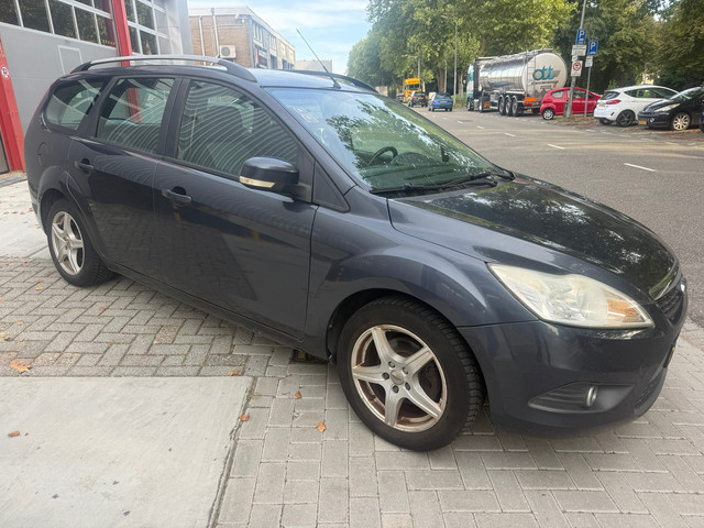 Foto 10 van Ford Focus Wagon 1.6 Titanium