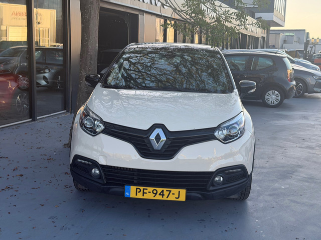 Foto 9 van Renault Captur 1.2 TCe Helly Hansen/automaat/airco/cruise/ Trekhaak/camra/PDC achter/Dealer onderhou