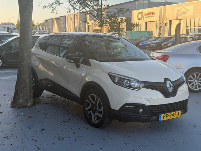 Foto 8 van Renault Captur 1.2 TCe Helly Hansen/automaat/airco/cruise/ Trekhaak/camra/PDC achter/Dealer onderhou