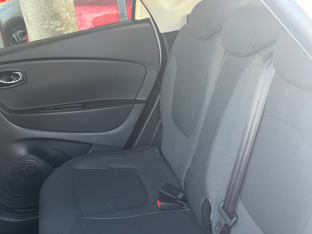 Foto 4 van Renault Captur 1.2 TCe Helly Hansen/automaat/airco/cruise/ Trekhaak/camra/PDC achter/Dealer onderhou