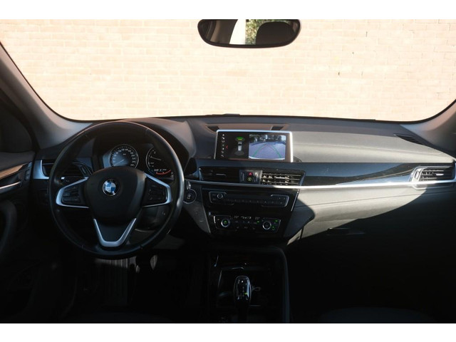 Foto 5 van BMW X1 sDrive18i 140pk Aut. Executive Edition - Navigatiesysteem - Achteruitrijcamera - Cruise contr