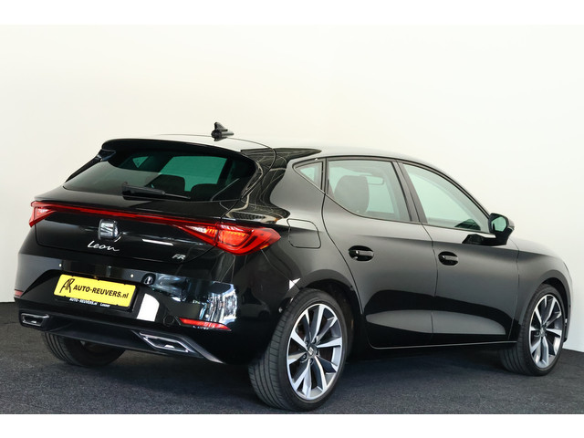 Foto 9 van SEAT Leon 1.5 eTSI FR / LED / Navi / CarPlay / ACC / Camera