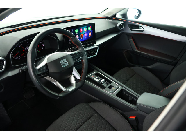 Foto 8 van SEAT Leon 1.5 eTSI FR / LED / Navi / CarPlay / ACC / Camera
