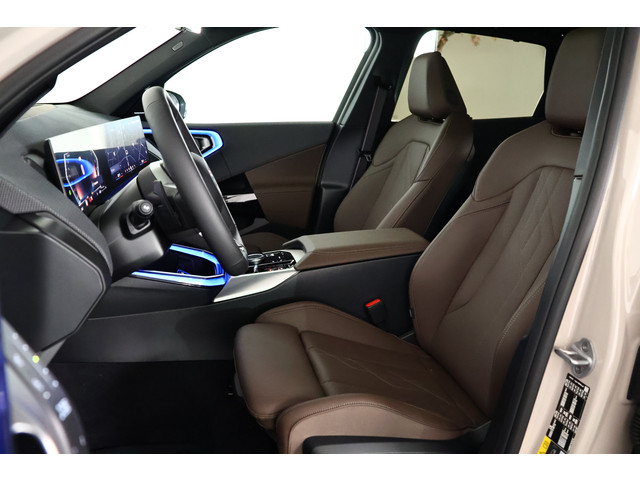 Foto 3 van BMW X3 30e xDrive M-Sport / Pano / HUD / CarPlay / ACC / Harmankardon