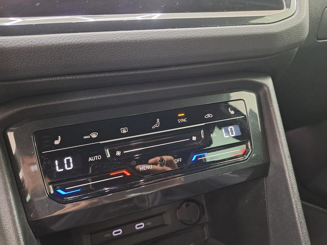 Foto 5 van Volkswagen Tiguan 1.5 TSI 3X R-Line Business+Led+Navigatie+Camera+Assist/winter-Pakket = RIJKLAAR !!