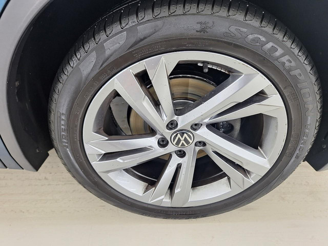 Foto 10 van Volkswagen Tiguan 1.5 TSI 3X R-Line Business+Led+Navigatie+Camera+Assist/winter-Pakket = RIJKLAAR !!