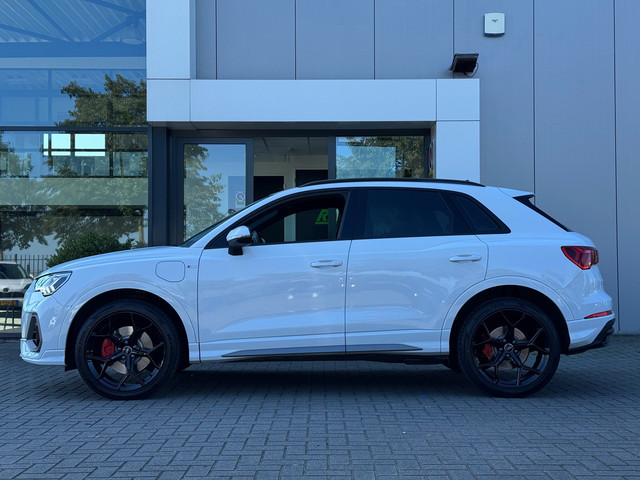 Foto 3 van Audi Q3 45 TFSI e S edition * Camera * Matrix Led * Carplay
