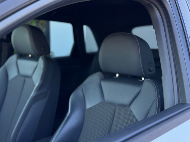 Foto 6 van Audi Q3 45 TFSI e S edition * Camera * Matrix Led * Carplay