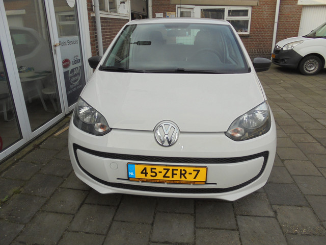 Foto 2 van Volkswagen up! 1.0 take up! BlueMotion Airco, sportonderstel